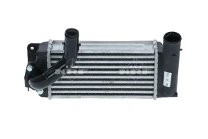 1.4 D-4D TOYOTA AURIS Chłodnica powietrza intercooler NRF
