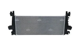30933 NRF Chłodnica powietrza intercooler