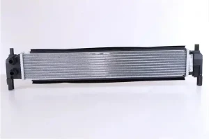 Chłodnica powietrza intercooler VW GOLF VII NISSENS