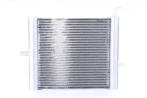 Chłodnica powietrza intercooler LAND ROVER RANGE ROVER IV NISSENS