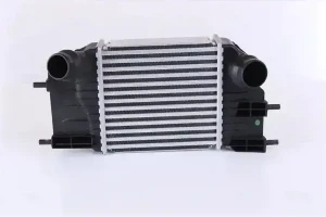 1.5 dCi NISSAN NOTE II Chłodnica powietrza intercooler NISSENS