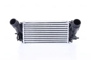 1.0 FORD FIESTA VI Chłodnica powietrza intercooler NISSENS