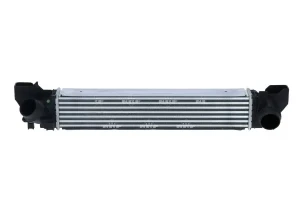 30945 NRF Chłodnica powietrza intercooler