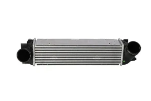 135 i BMW 1 E88 Chłodnica powietrza intercooler NRF