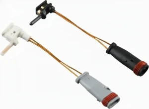 Czujnik zużycia klocków przód MERCEDES-BENZ E VF211 QUICK BRAKE