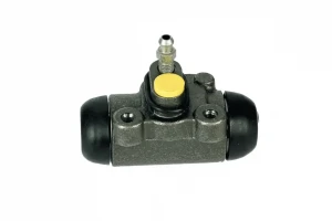 Cylinderek hamulcowy tył SUZUKI SJ413 BREMBO