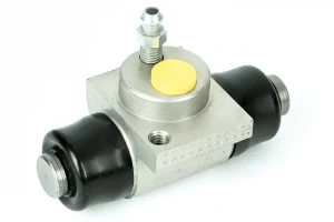 Cylinderek hamulcowy tył OPEL KADETT E BREMBO