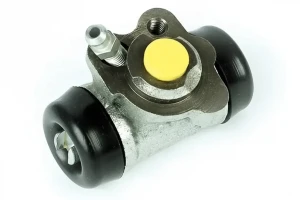 Cylinderek hamulcowy TOYOTA YARIS I BREMBO
