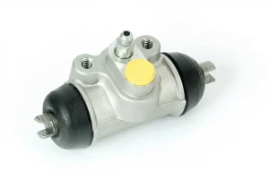 Cylinderek hamulcowy tył KIA CARENS I BREMBO