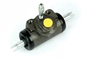 Cylinderek hamulcowy tył NISSAN PATROL Y61 BREMBO
