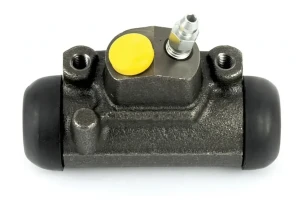 A 12 563 BREMBO Cylinderek hamulcowy