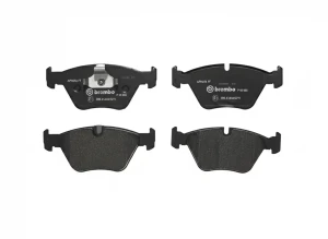 P 06 065 BREMBO Klocki hamulcowe przód