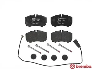 Klocki hamulcowe tył z czujnikiem FORD TRANSIT BREMBO