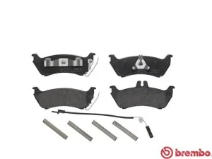 P 50 044 BREMBO Klocki hamulcowe tył z czujnikiem