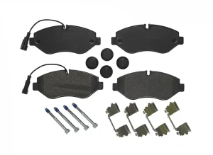 P 56 066 BREMBO Klocki hamulcowe przód z czujnikiem