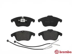 Klocki hamulcowe przód z czujnikiem PEUGEOT 508 I BREMBO