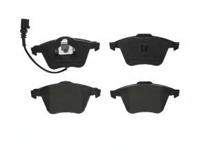 Klocki hamulcowe przód z czujnikiem VW SCIROCCO III BREMBO