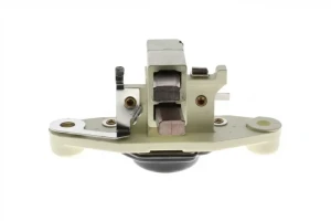 E 200, E 300, E 280, E 250, E 220, E 320 MERCEDES-BENZ KLASA E S124 Regulator napięcia VEMO