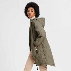 Sinsay - Płaszcz pikowany z kapturem - Khaki - damski - 3577X-87X