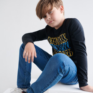 Sinsay - Koszulka z nadrukiem - Czarny - chłopiec - 4311O-99X