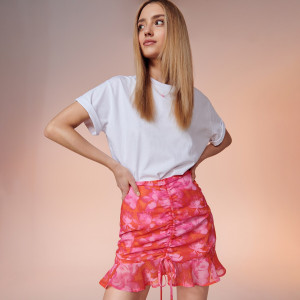 Sinsay - Spódnica mini w kwiaty - Wielobarwny - damski - 4465F-MLC