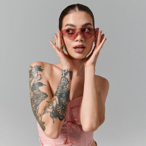 Sinsay - Okulary przeciwsłoneczne - Złoty - damski - 5777K-GLD