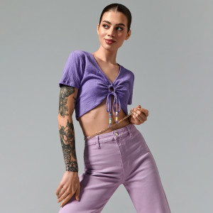 Sinsay - Crop top z wiązaniem - Fioletowy - damski - 5828F-04X