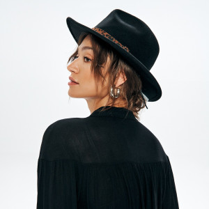 Sinsay - Kapelusz - Czarny - damski - 6459K-99X