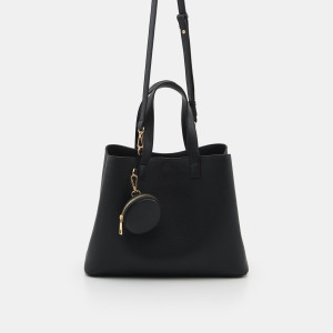 Sinsay - Torebka z imitacji skóry - Czarny - damski - 8245R-99X