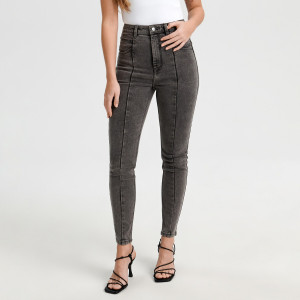 Sinsay - Jeansy skinny - Szary - damski - QE149-85J