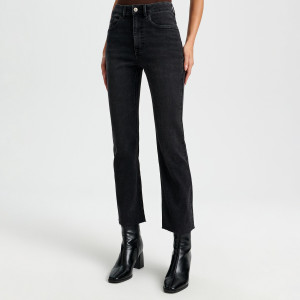 Sinsay - Jeansy flare - Czarny - damski - WQ599-99J