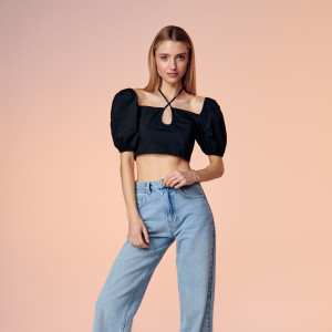 Sinsay - Crop top z wiązaniem - Czarny - damski - YC247-99X