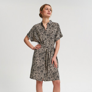 Sinsay - Sukienka mini koszulowa z paskiem - Czarny - damski - YF576-99X