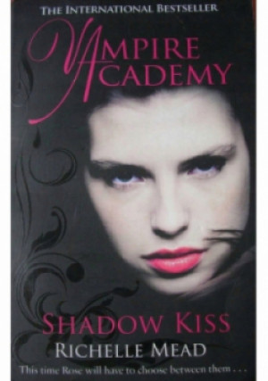 Shadow kiss - Richelle Mead - książka fantasy wyd. 2008