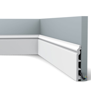 Listwa przypodłogowa elastyczna ORAC SX118F 13,8x1,8x200