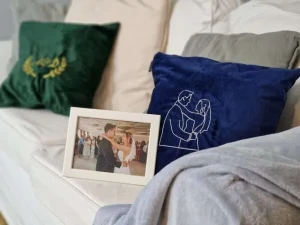 Poduszka z Haftem twojego zdjęcia lineart - Różowy