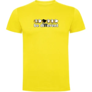Kruskis T-shirt à Manches Courtes Be Different Football Yellow M Homme
