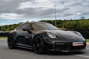 Jazda po torze Porsche 911 Carrera 4 voucher prezent Super-Cars Karta Podarunkowa ważna 2 lata