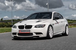 Jazda po torze BMW E92 M3 voucher prezent Super-Cars Karta Podarunkowa ważna 2 lata