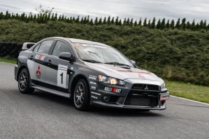 Jazda po torze Mitsubishi Lancer EVO 10 voucher prezent Super-Cars Karta Podarunkowa ważna 2 lata