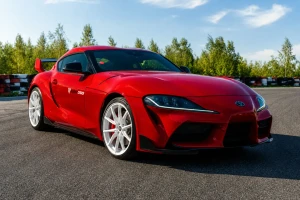 Jazda po torze Toyota Supra V voucher prezent Super-Cars Karta Podarunkowa ważna 2 lata
