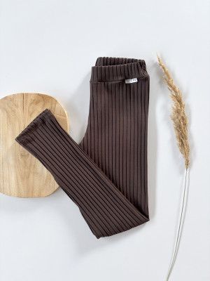 Legginsy bawełniane w kolorze czekoladowym dla chłopca