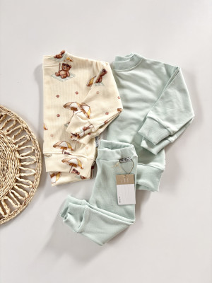 3pak bluza summer bear , bluza mięta i legginsy prążkowane mięta