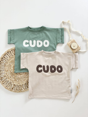 T-shirt bawełniany z napisem „Cudo” dla chłopca