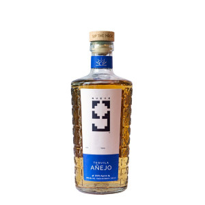 Nueve Tequila Añejo 38% (1 x 0.5 l)