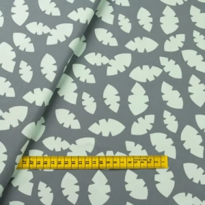 Konsultacje z krawcową - Dzianina bawełniana organiczna wzór liście kolor szary TextileClub 