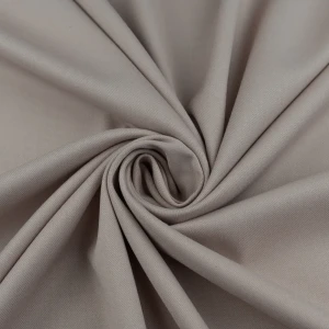 Konsultacje z krawcową - Materiał na garnitury w kolorze beżowym TextileClub 