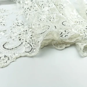 Konsultacje z krawcową - Koronka materiał w kwiaty kolor ecru, cekiny TextileClub 