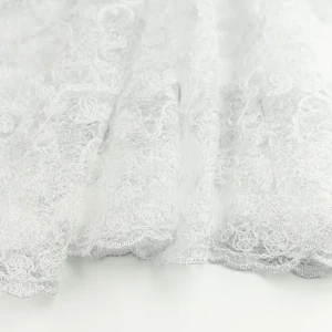 Koronka materiał w kwiaty kolor biały TextileClub 