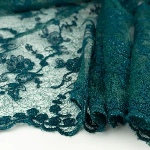 Koronka materiał w kwiaty kolor butelkowa zieleń TextileClub 